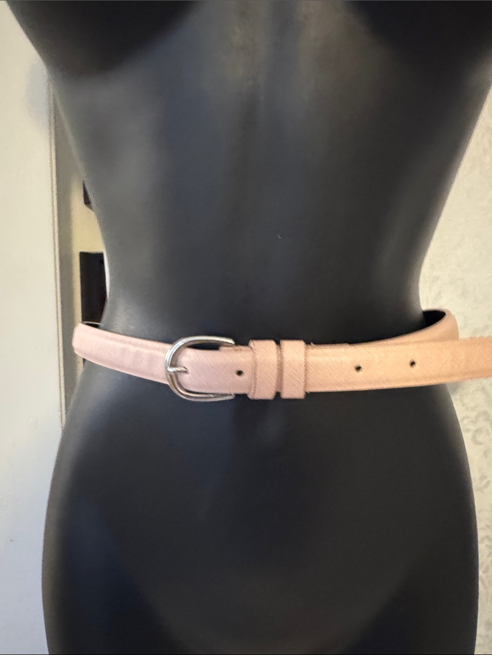 Classic Women's Pink Faux Leather Belt with Silver Buckle Sz: 2X